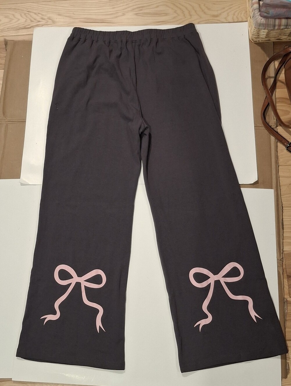 NWT Edikted Bonney Bow Sweatpants Heavyweight Sz. Medium Gray Pink Bows